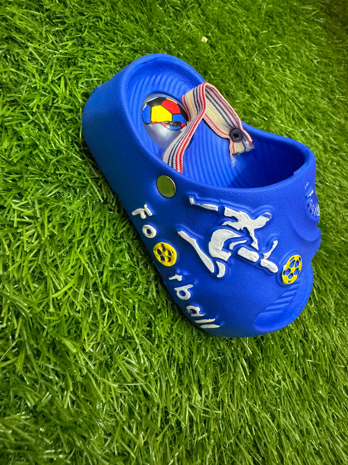 Kids Football EVA Clogs for Boys & Girls Soft Non-Slip Garden Sandals Lightweight Beach Slippers Waterproof Summer Shoes Toddler Casual Slip-On Clogs